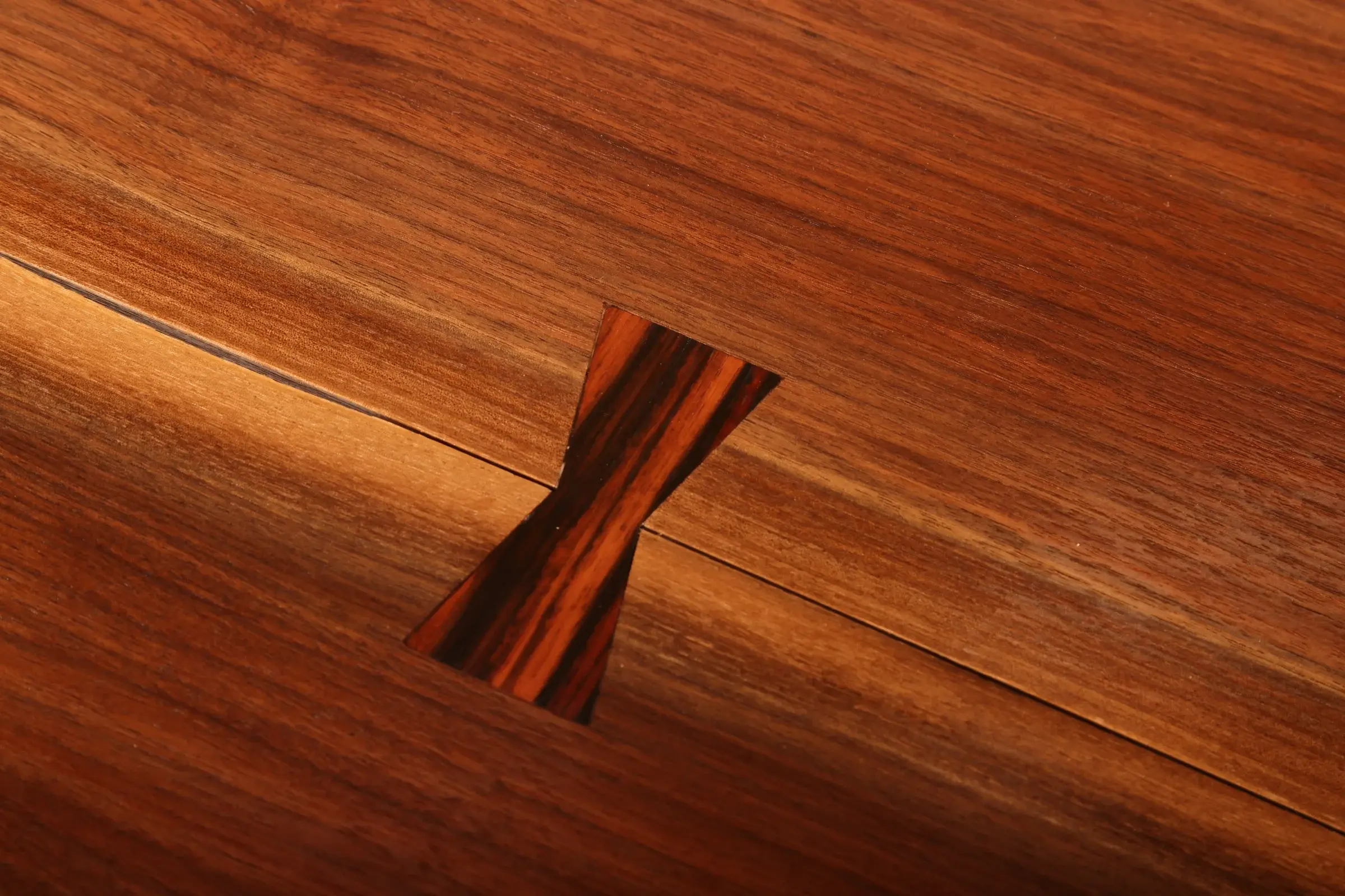 cove-dining-table-carousel-5